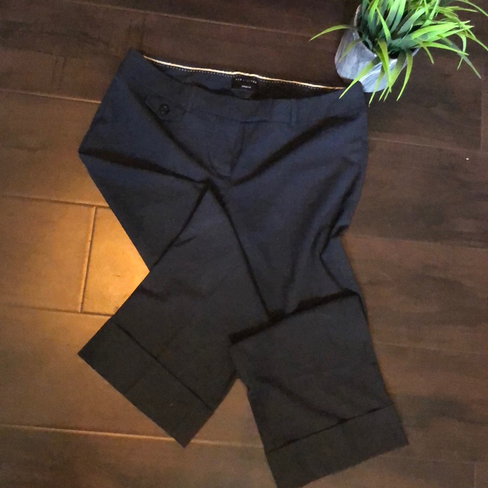 The Limited sz 6 Dressy, cuffed Capri